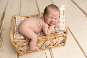 Lee más sobre el artículo Fotografía newborn Cádiz – Sesión Pablo